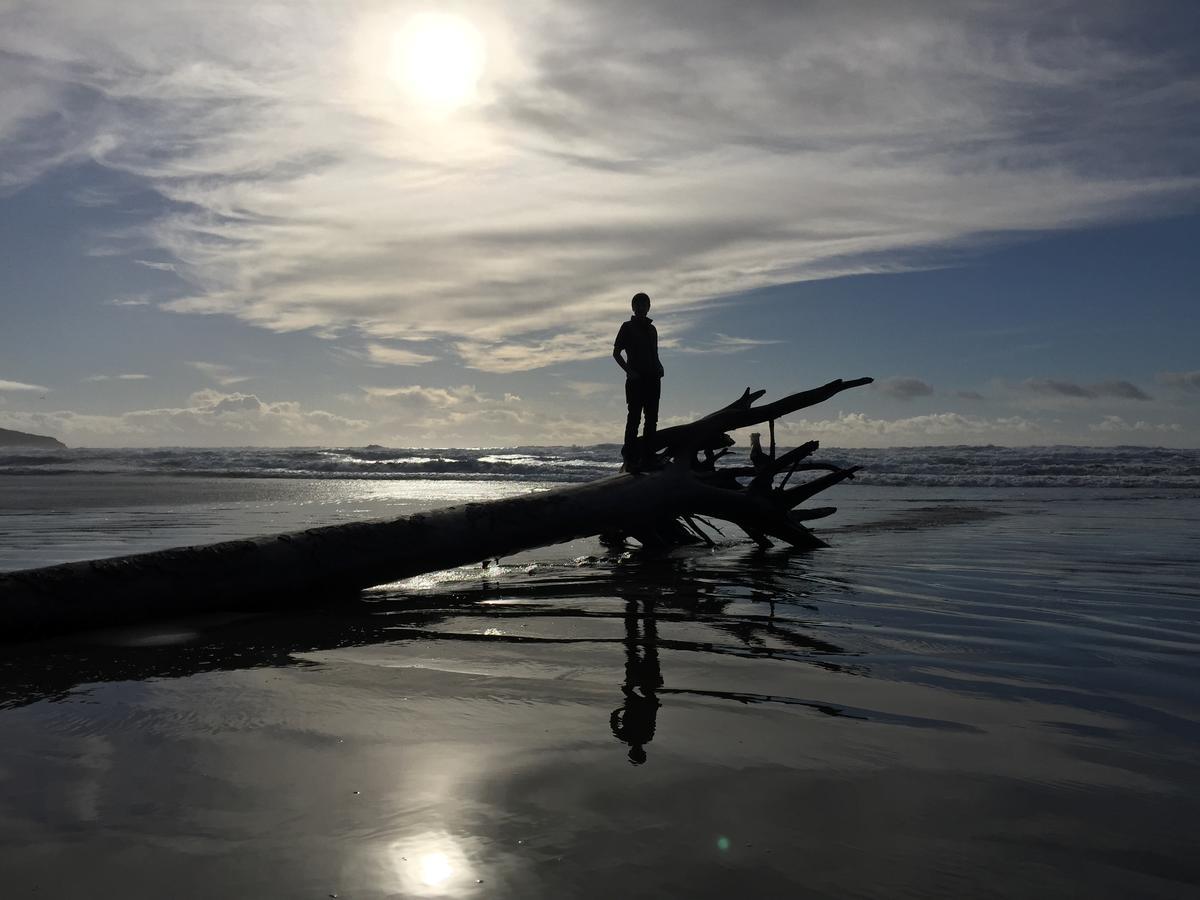 The Francis Boutique Inn Ucluelet Ngoại thất bức ảnh